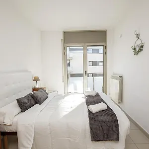 apartament-fluvia.topbarcelonahotels.com/