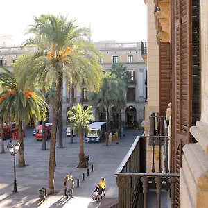 Villanueva 2*, Barcelona Hiszpania