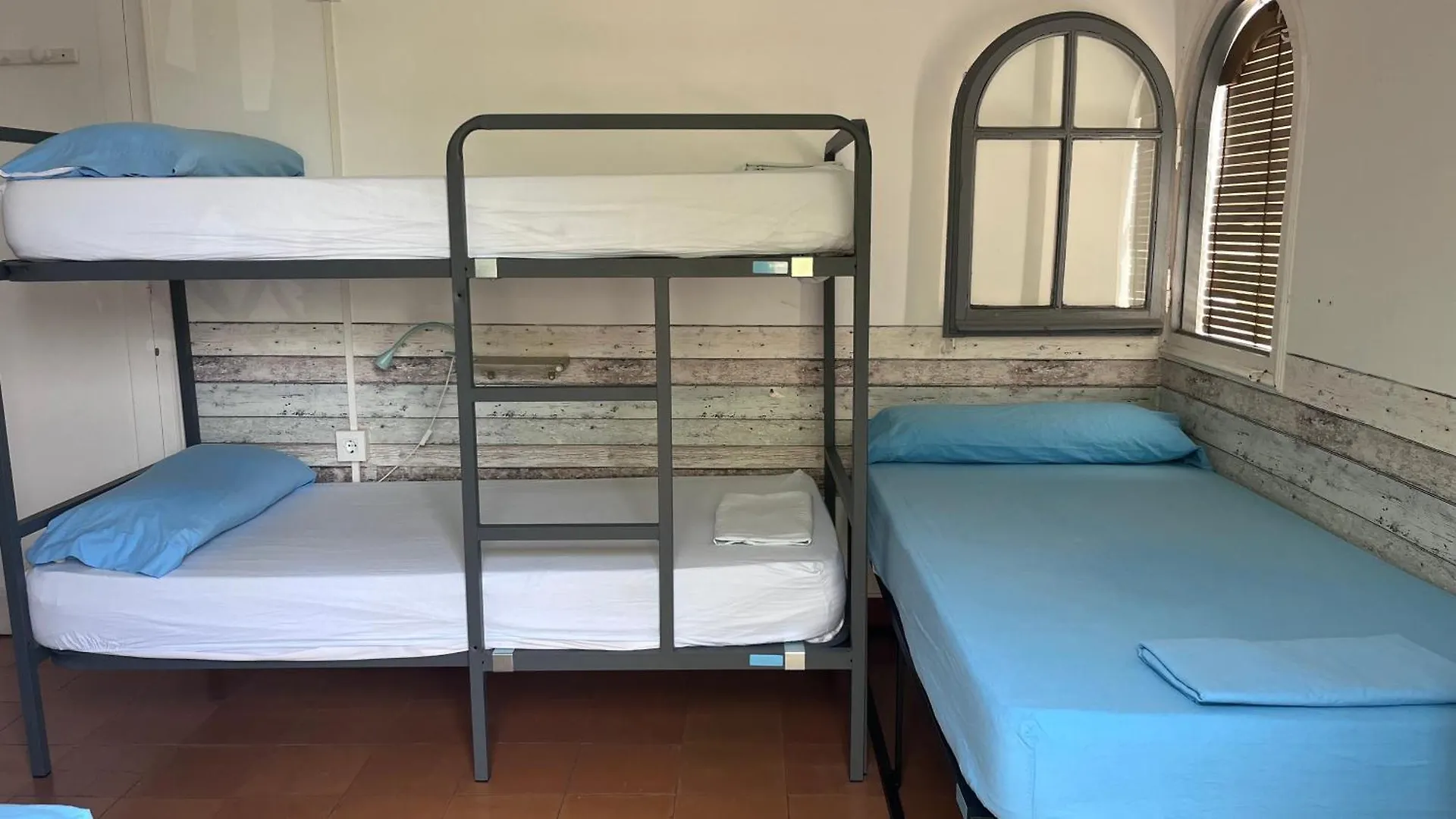 Can Cocollona Girona Albergue